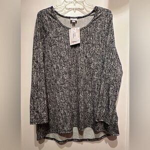 LuLaRoe Women’s Lynnae Black/White Top Size Large NWT